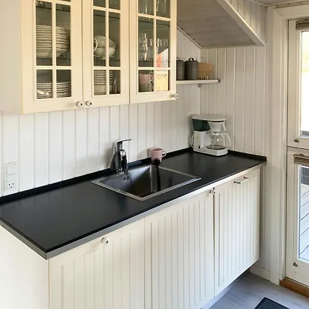 Сasa de vacaciones Cozy Summer House With 100 Meters To The Sea Haderslev