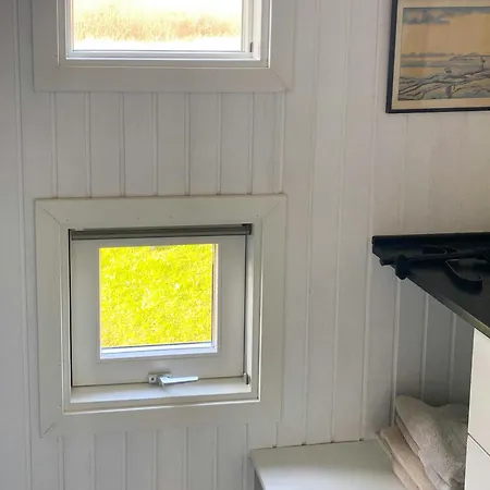 Cozy Summer House With 100 Meters To The Sea Ferienhaus