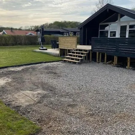 Cozy Summer House With 100 Meters To The Sea Ferienhaus Haderslev